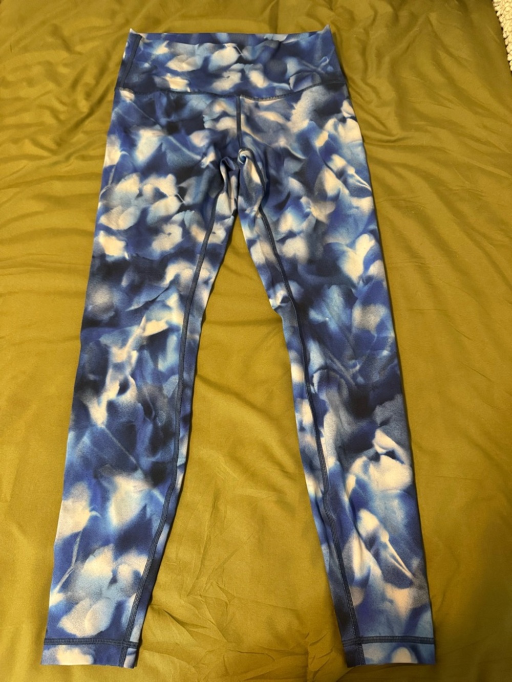 lululemon Blue & White Printed Leggings